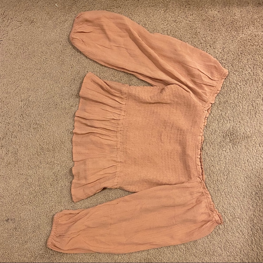 Rusty pink off the shoulder American eagle blouse